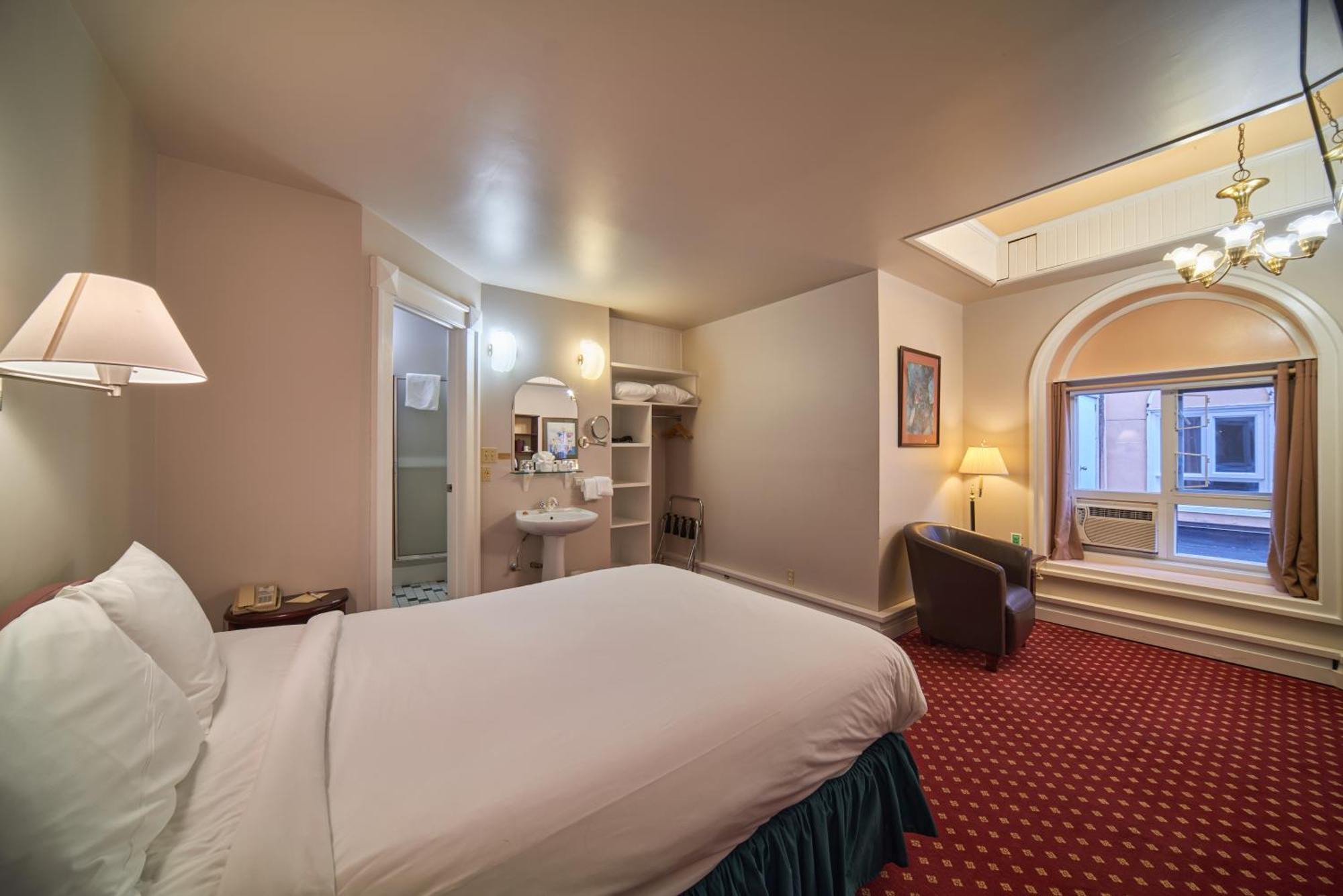 The Bedford Regency Hotel Victoria Exterior foto